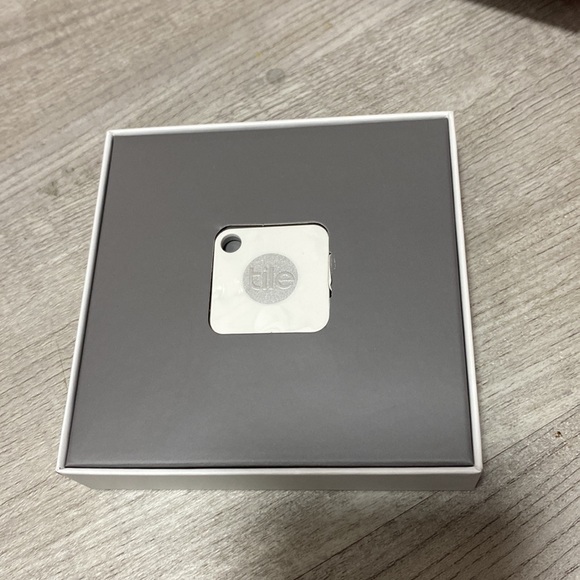 Tile mate Bluetooth key finder - Picture 5 of 7